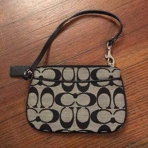 Authentic Classic Coach Wristlet